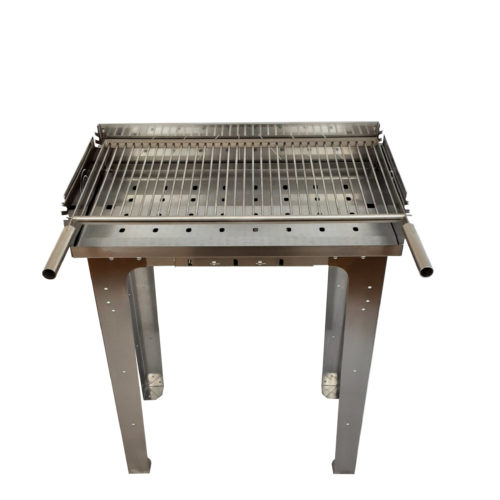 Barbecue a carbone in acciaio inox. Area cottura 70 cm x 40 cm.